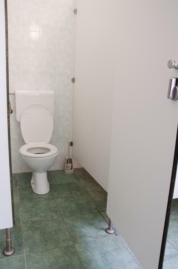 Hostel Rozna Dolina Ljubljana Eksteriør bilde