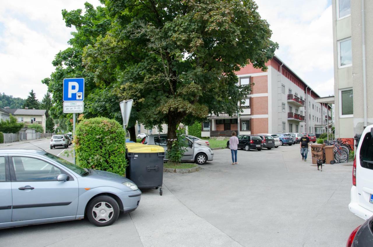 Hostel Rozna Dolina Ljubljana Eksteriør bilde