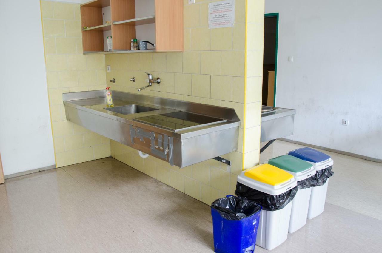 Hostel Rozna Dolina Ljubljana Eksteriør bilde