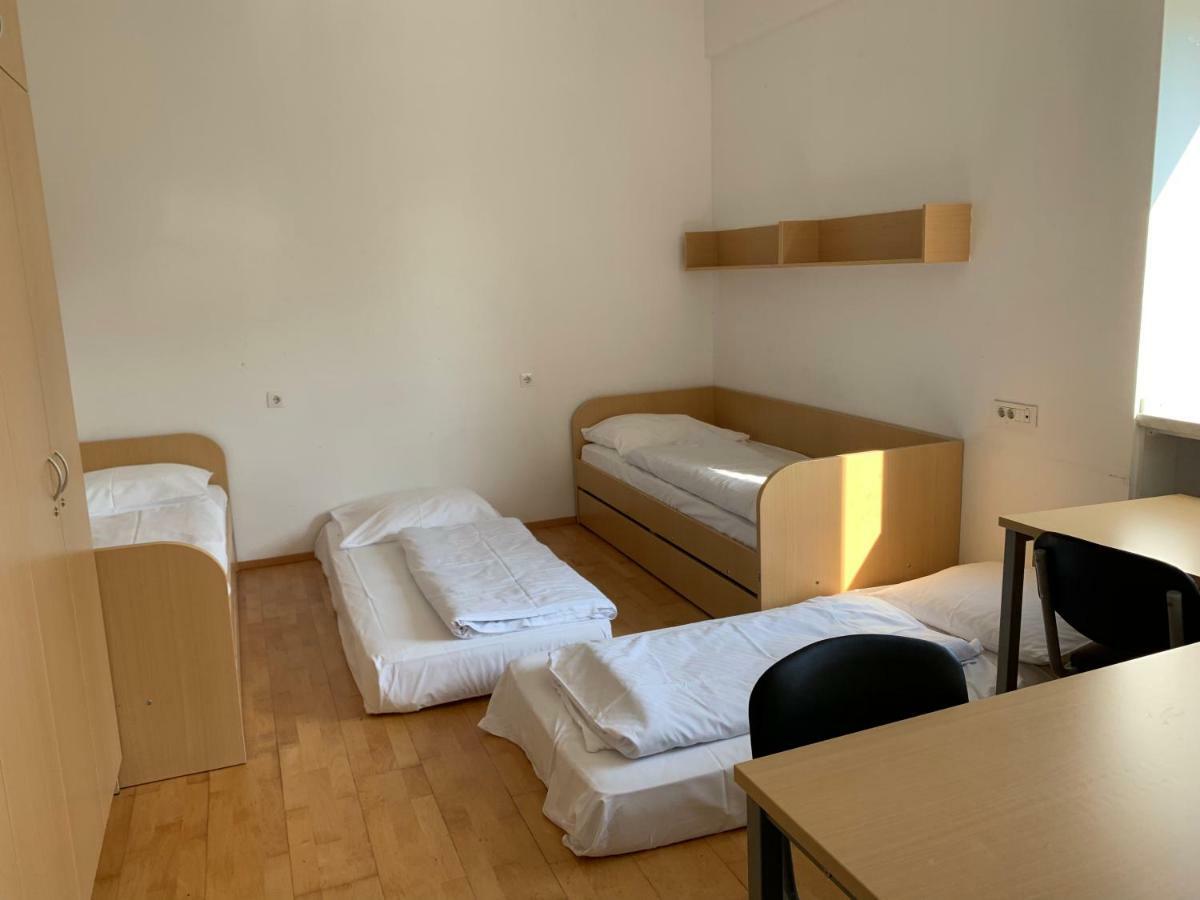 Hostel Rozna Dolina Ljubljana Rom bilde